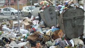 Amenzi pentru depozitarea gunoiului în locuri nepermise